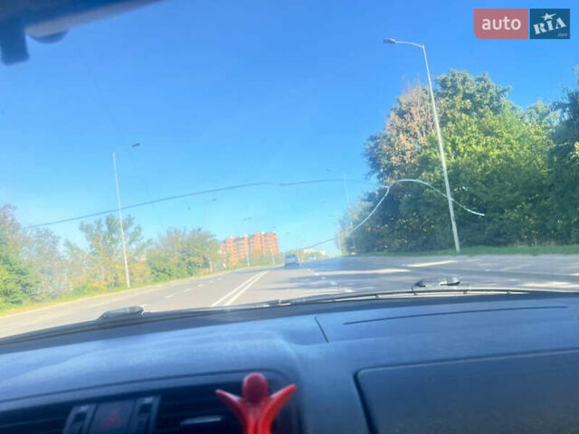 Шкода Фабия 2012 в Львове на Automoto.ua Синий Шкода Фабия, объемом двигателя 1.2 л и пробегом 255 тыс. км за 5200 $, фото 10 на Automoto.ua