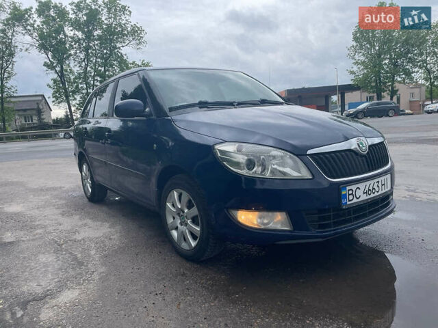 Синій Шкода Фабія, об'ємом двигуна 1.6 л та пробігом 360 тис. км за 4550 $, фото 1 на Automoto.ua