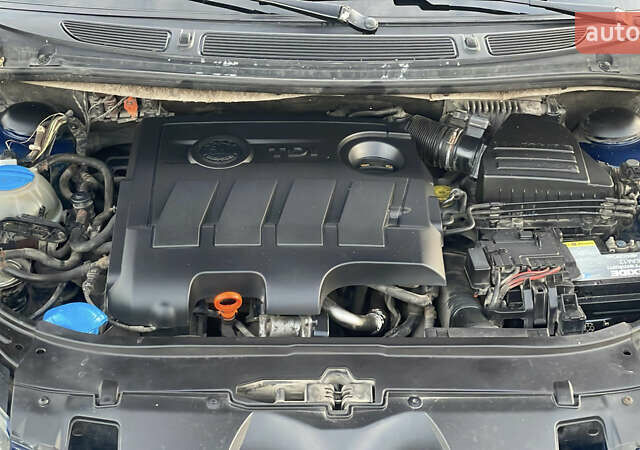 Синий Шкода Фабия, объемом двигателя 1.6 л и пробегом 312 тыс. км за 5700 $, фото 9 на Automoto.ua