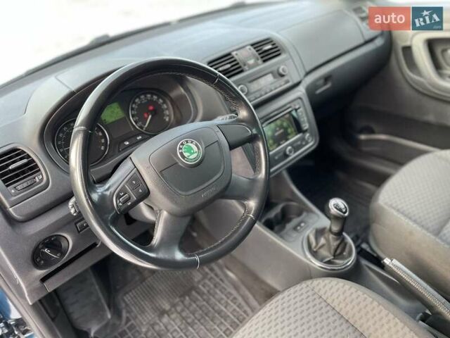 Синій Шкода Фабія, об'ємом двигуна 1.2 л та пробігом 270 тис. км за 6200 $, фото 8 на Automoto.ua