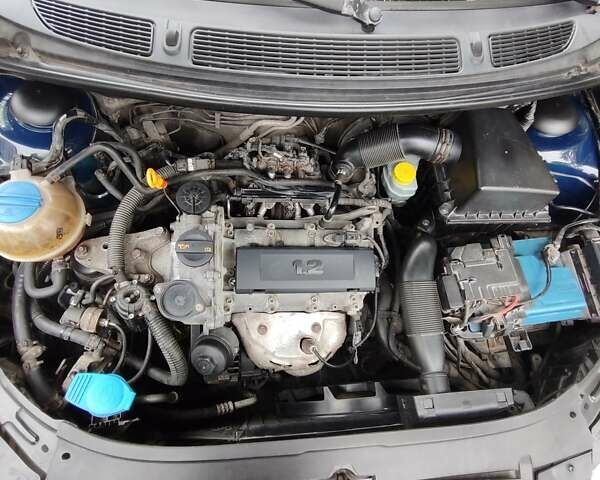 Синій Шкода Фабія, об'ємом двигуна 1.2 л та пробігом 273 тис. км за 4900 $, фото 6 на Automoto.ua
