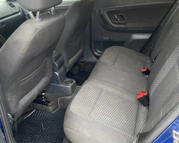 Синій Шкода Фабія, об'ємом двигуна 1.6 л та пробігом 553 тис. км за 4999 $, фото 8 на Automoto.ua