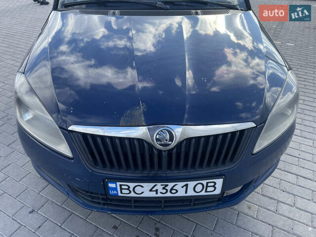 Синий Шкода Фабия, объемом двигателя 1.39 л и пробегом 366 тыс. км за 4150 $, фото 1 на Automoto.ua