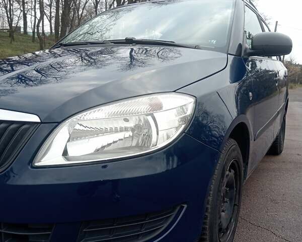 Синий Шкода Фабия, объемом двигателя 1.2 л и пробегом 133 тыс. км за 6200 $, фото 8 на Automoto.ua