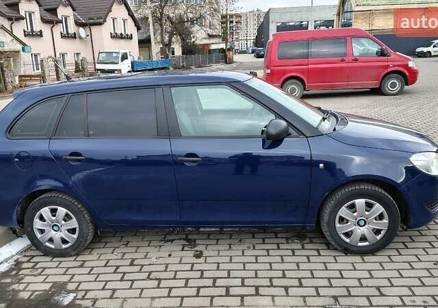 Синий Шкода Фабия, объемом двигателя 1.2 л и пробегом 222 тыс. км за 5500 $, фото 12 на Automoto.ua