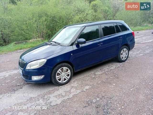 Синий Шкода Фабия, объемом двигателя 1.6 л и пробегом 308 тыс. км за 5900 $, фото 16 на Automoto.ua