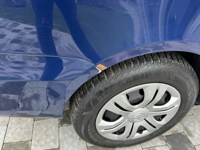 Шкода Фабия 2014 в Мукачеве на Automoto.ua Синий Шкода Фабия, объемом двигателя 1.6 л и пробегом 316 тыс. км за 5700 $, фото 3 на Automoto.ua
