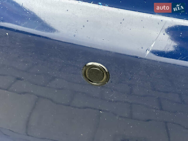 Синій Шкода Фабія, об'ємом двигуна 1.6 л та пробігом 317 тис. км за 5800 $, фото 8 на Automoto.ua