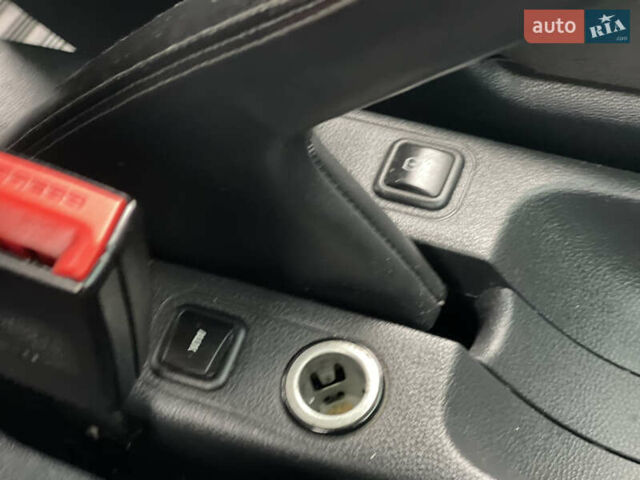 Синій Шкода Фабія, об'ємом двигуна 1.6 л та пробігом 317 тис. км за 5800 $, фото 25 на Automoto.ua