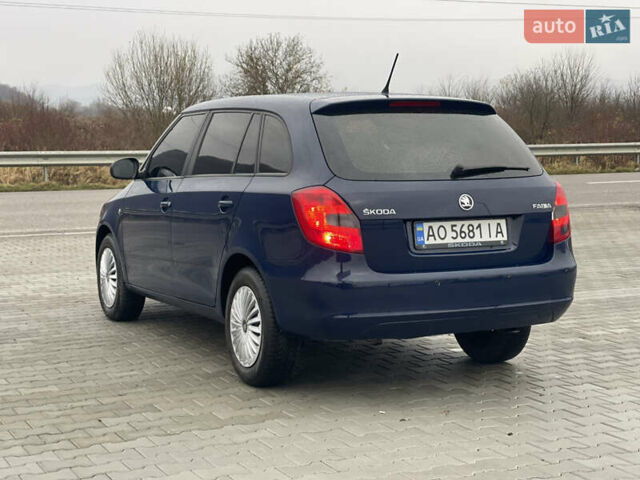 Синій Шкода Фабія, об'ємом двигуна 1.6 л та пробігом 317 тис. км за 5800 $, фото 2 на Automoto.ua