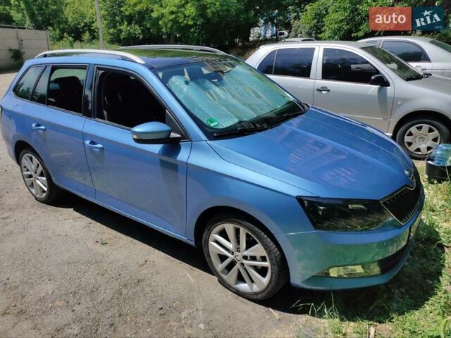 Синій Шкода Фабія, об'ємом двигуна 1.4 л та пробігом 189 тис. км за 8500 $, фото 2 на Automoto.ua