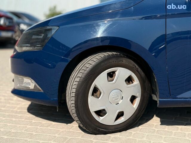 Синий Шкода Фабия, объемом двигателя 1.4 л и пробегом 230 тыс. км за 7990 $, фото 10 на Automoto.ua