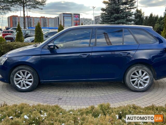 Синій Шкода Фабія, об'ємом двигуна 1.4 л та пробігом 282 тис. км за 7900 $, фото 3 на Automoto.ua