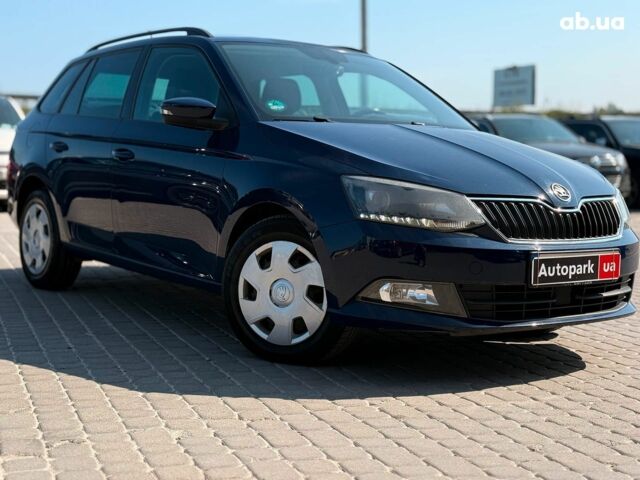 Синий Шкода Фабия, объемом двигателя 1.4 л и пробегом 230 тыс. км за 7990 $, фото 1 на Automoto.ua
