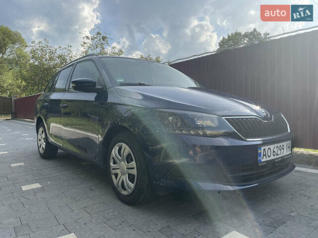 Синій Шкода Фабія, об'ємом двигуна 1.42 л та пробігом 316 тис. км за 7500 $, фото 2 на Automoto.ua
