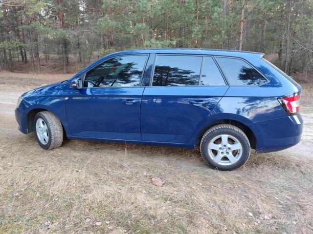 Синий Шкода Фабия, объемом двигателя 1.2 л и пробегом 189 тыс. км за 6650 $, фото 1 на Automoto.ua