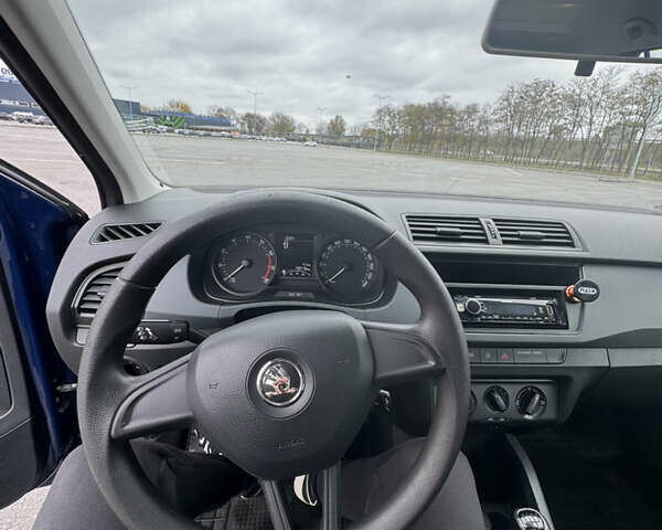 Синий Шкода Фабия, объемом двигателя 1.2 л и пробегом 140 тыс. км за 7800 $, фото 19 на Automoto.ua