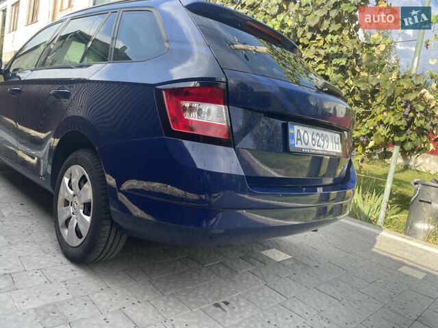 Синій Шкода Фабія, об'ємом двигуна 1.42 л та пробігом 316 тис. км за 7500 $, фото 3 на Automoto.ua