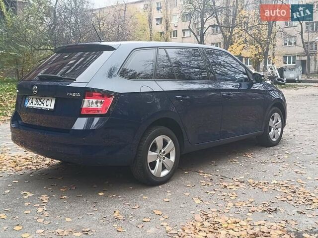 Синий Шкода Фабия, объемом двигателя 1.2 л и пробегом 128 тыс. км за 6999 $, фото 4 на Automoto.ua