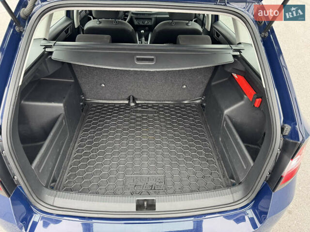 Синий Шкода Фабия, объемом двигателя 1.2 л и пробегом 140 тыс. км за 7800 $, фото 8 на Automoto.ua