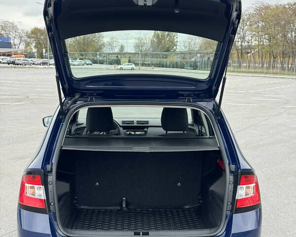 Синий Шкода Фабия, объемом двигателя 1.2 л и пробегом 140 тыс. км за 7800 $, фото 7 на Automoto.ua