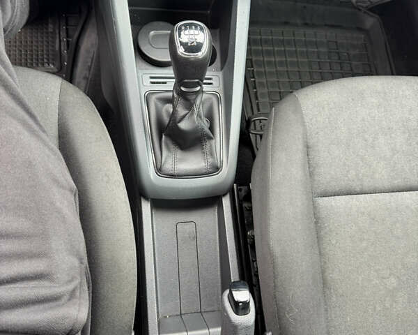 Синий Шкода Фабия, объемом двигателя 1.2 л и пробегом 140 тыс. км за 7800 $, фото 17 на Automoto.ua