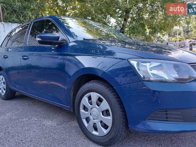 Синій Шкода Фабія, об'ємом двигуна 1.2 л та пробігом 198 тис. км за 6399 $, фото 4 на Automoto.ua