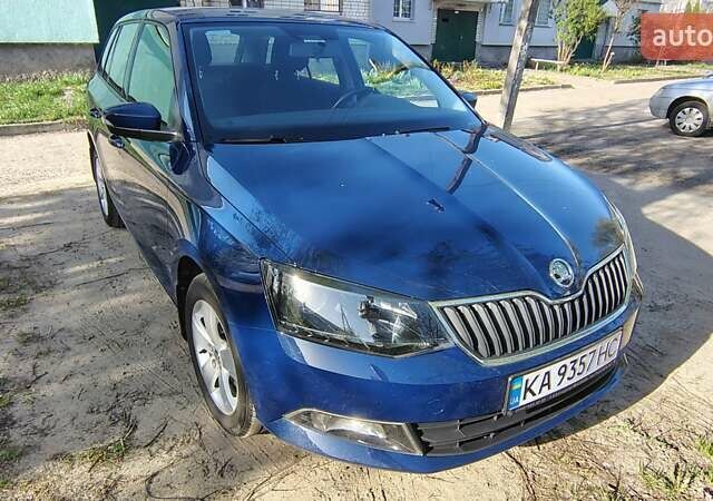 Синий Шкода Фабия, объемом двигателя 1 л и пробегом 70 тыс. км за 7900 $, фото 2 на Automoto.ua