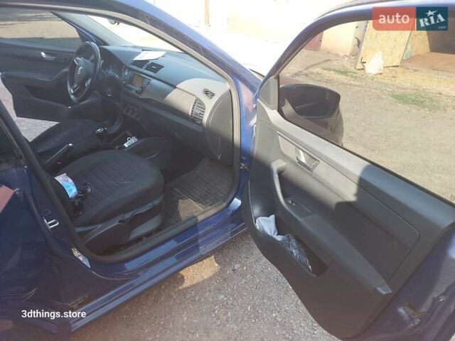 Синий Шкода Фабия, объемом двигателя 1 л и пробегом 129 тыс. км за 7600 $, фото 19 на Automoto.ua