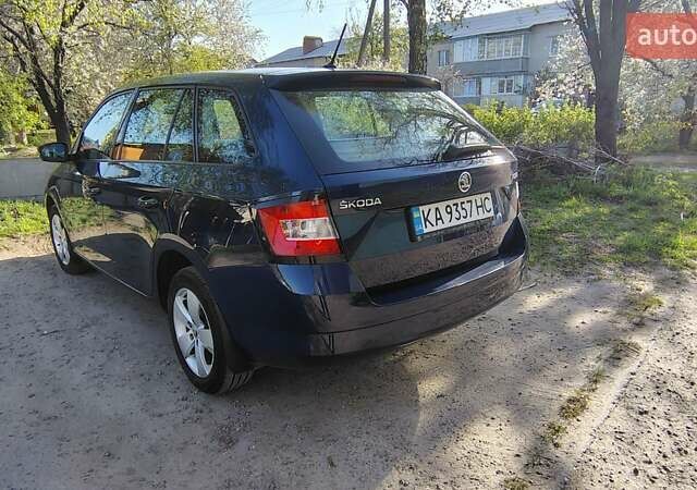 Синий Шкода Фабия, объемом двигателя 1 л и пробегом 70 тыс. км за 7900 $, фото 6 на Automoto.ua