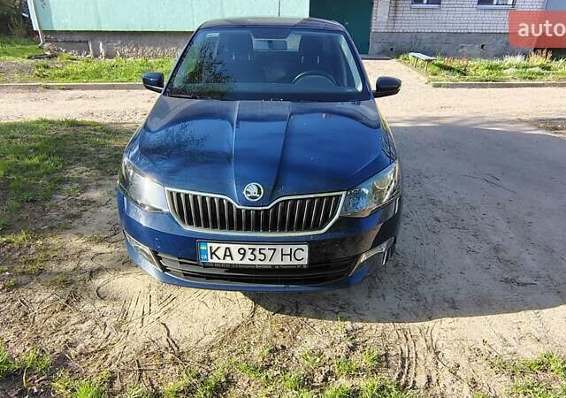 Синий Шкода Фабия, объемом двигателя 1 л и пробегом 70 тыс. км за 7900 $, фото 1 на Automoto.ua