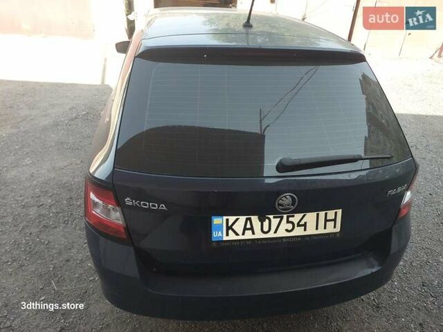 Синий Шкода Фабия, объемом двигателя 1 л и пробегом 129 тыс. км за 7600 $, фото 2 на Automoto.ua