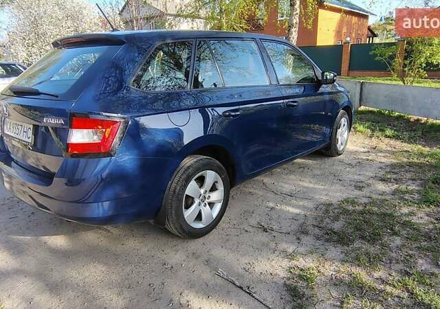 Синий Шкода Фабия, объемом двигателя 1 л и пробегом 70 тыс. км за 7900 $, фото 4 на Automoto.ua