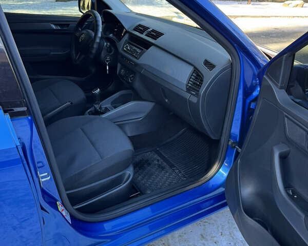 Синій Шкода Фабія, об'ємом двигуна 1 л та пробігом 190 тис. км за 5999 $, фото 14 на Automoto.ua