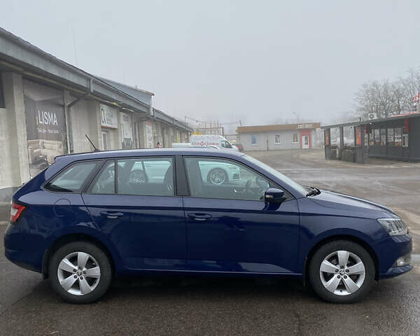 Синий Шкода Фабия, объемом двигателя 1 л и пробегом 166 тыс. км за 7100 $, фото 6 на Automoto.ua