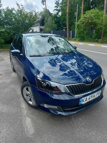 Синий Шкода Фабия, объемом двигателя 1 л и пробегом 85 тыс. км за 8500 $, фото 2 на Automoto.ua