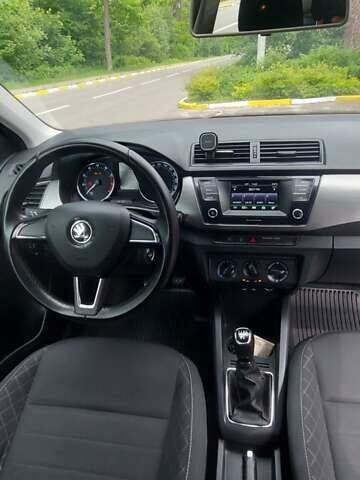 Синий Шкода Фабия, объемом двигателя 1 л и пробегом 85 тыс. км за 8500 $, фото 14 на Automoto.ua