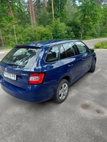 Синий Шкода Фабия, объемом двигателя 1 л и пробегом 85 тыс. км за 8500 $, фото 4 на Automoto.ua