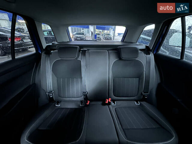 Синий Шкода Фабия, объемом двигателя 1 л и пробегом 200 тыс. км за 8100 $, фото 4 на Automoto.ua