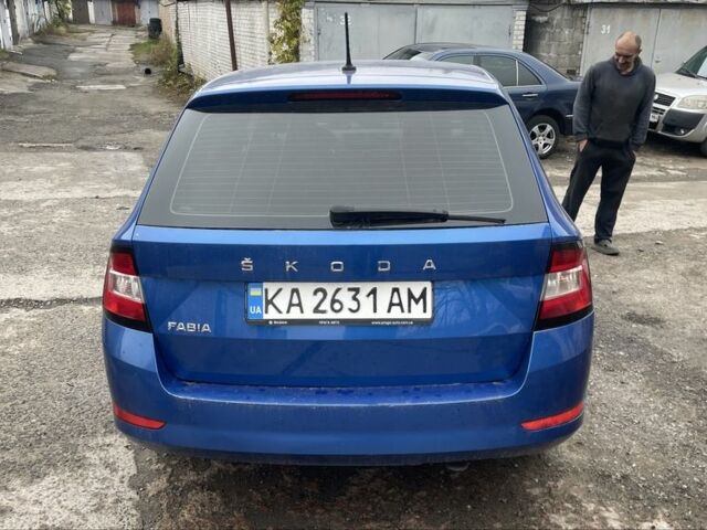 Синій Шкода Фабія, об'ємом двигуна 1 л та пробігом 320 тис. км за 7500 $, фото 1 на Automoto.ua