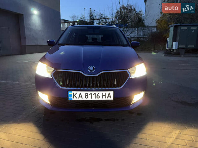 Синий Шкода Фабия, объемом двигателя 1 л и пробегом 82 тыс. км за 11900 $, фото 9 на Automoto.ua