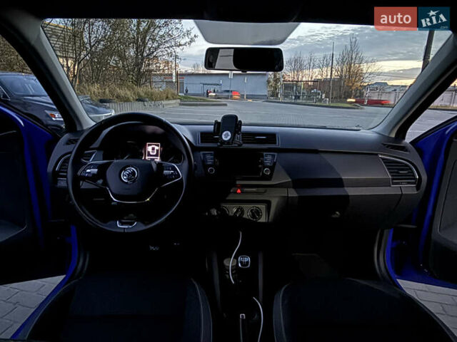 Синий Шкода Фабия, объемом двигателя 1 л и пробегом 82 тыс. км за 11900 $, фото 6 на Automoto.ua
