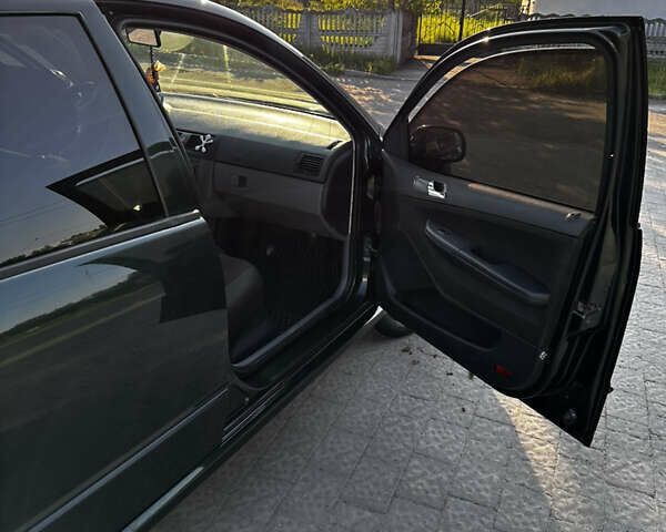 Зеленый Шкода Фабия, объемом двигателя 1.4 л и пробегом 262 тыс. км за 2350 $, фото 21 на Automoto.ua