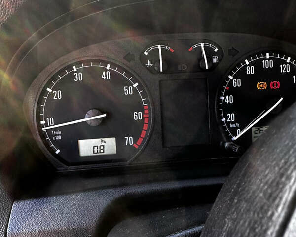 Зеленый Шкода Фабия, объемом двигателя 1.4 л и пробегом 262 тыс. км за 2350 $, фото 15 на Automoto.ua