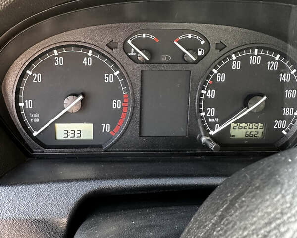 Зеленый Шкода Фабия, объемом двигателя 1.4 л и пробегом 262 тыс. км за 2350 $, фото 13 на Automoto.ua