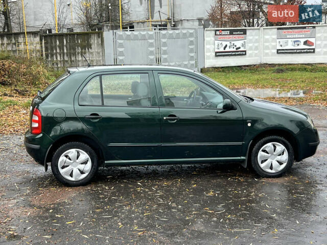 Зеленый Шкода Фабия, объемом двигателя 1.4 л и пробегом 298 тыс. км за 2950 $, фото 3 на Automoto.ua