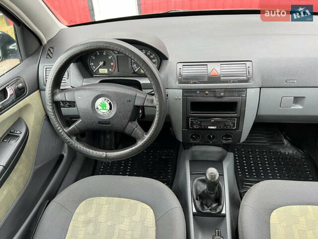 Зеленый Шкода Фабия, объемом двигателя 1.4 л и пробегом 298 тыс. км за 2950 $, фото 20 на Automoto.ua