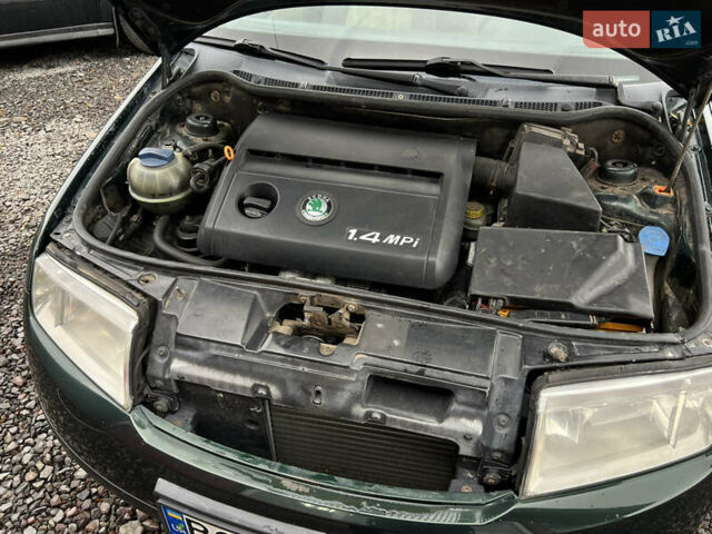 Зеленый Шкода Фабия, объемом двигателя 1.4 л и пробегом 298 тыс. км за 2950 $, фото 22 на Automoto.ua