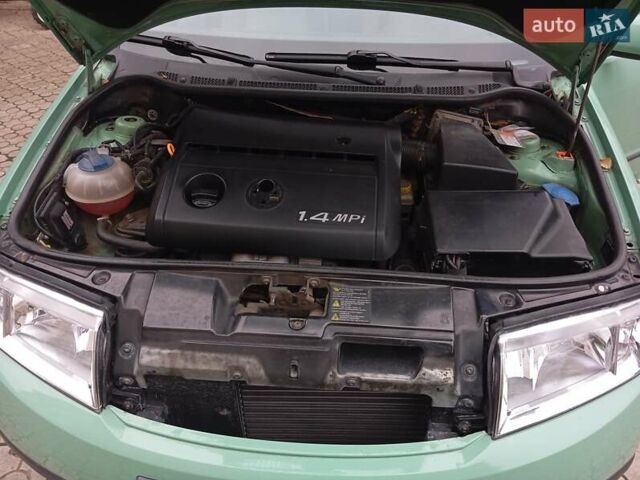 Зеленый Шкода Фабия, объемом двигателя 1.4 л и пробегом 284 тыс. км за 3150 $, фото 19 на Automoto.ua