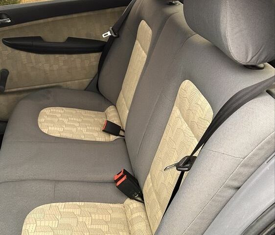 Зеленый Шкода Фабия, объемом двигателя 1.9 л и пробегом 287 тыс. км за 2000 $, фото 10 на Automoto.ua